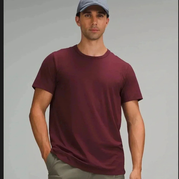 lululemon athletica Red Short Sleeve Tee - Picture 4 of 4